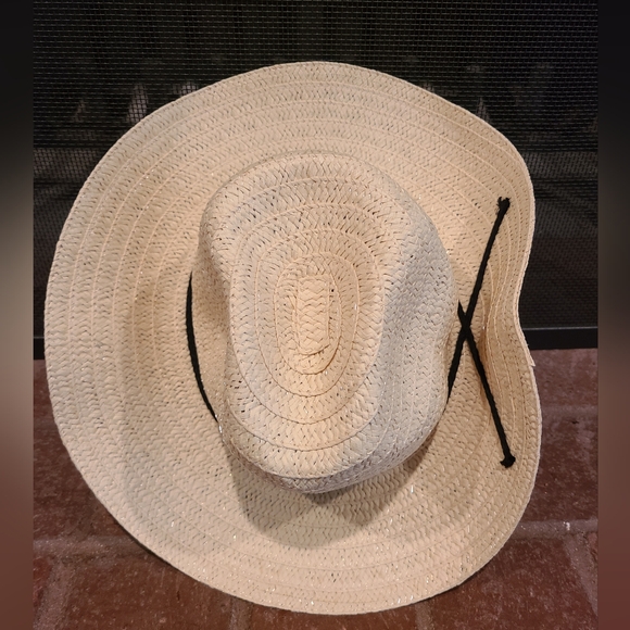 Western Style Hat - Picture 4 of 8